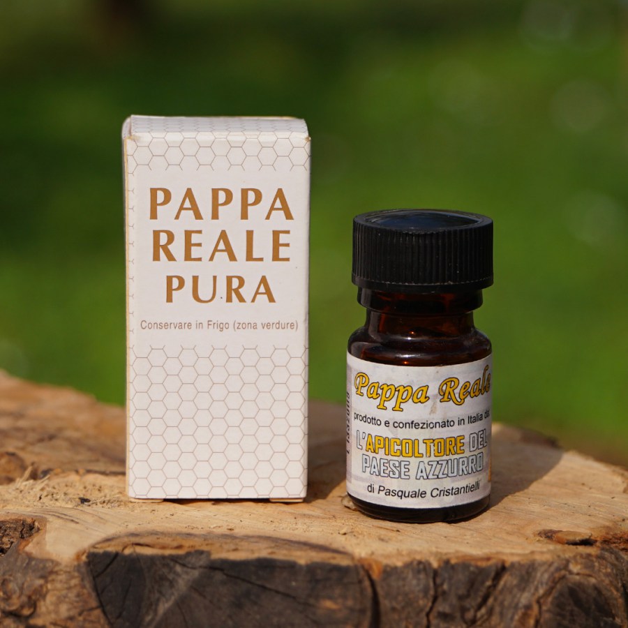 apicoltore-del-paese-azzurro-pappa-reale