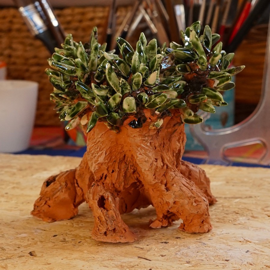 fatti-col-pennello-albero-ulivo-terracotta-foglie-rame-lavorazione-a-mano