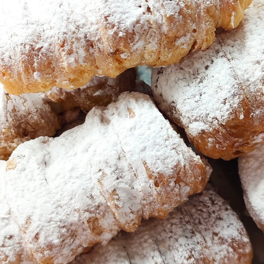 pasticceria-nitti-cannoli-alla-crema-2